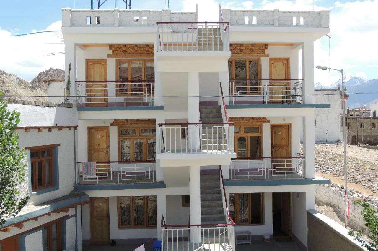 Babu Guest House Лех Экстерьер фото